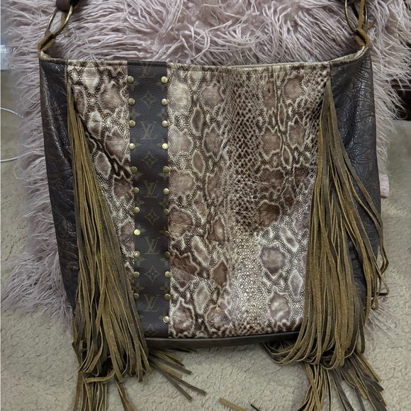 Brown Fringe Leather Shoulder Bag - Picture 2 of 3